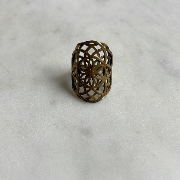 Vintage | Brass Sacred Geometry Ring | 7/8 - Picture 1 of 13